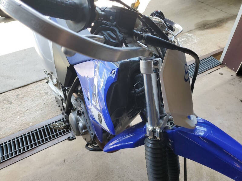 2000 Yamaha TT-R230