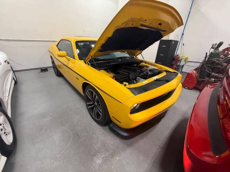 2012 Dodge Challenger SRT8 Yellow Jacket