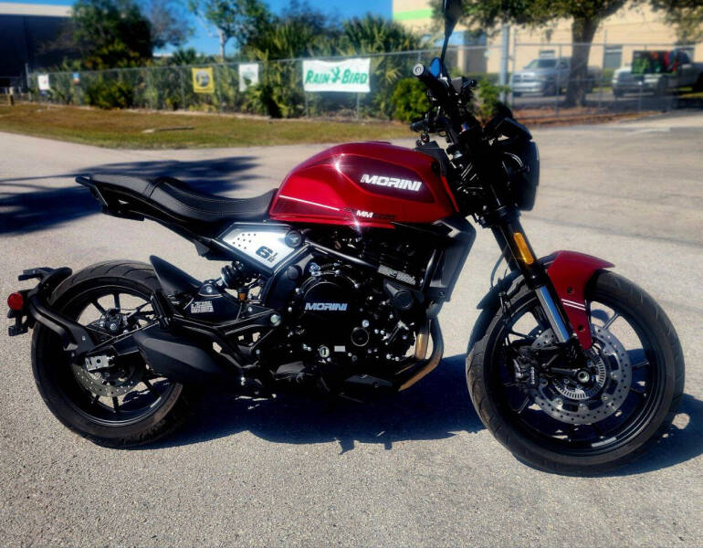 2023 Moto Morini STR 650