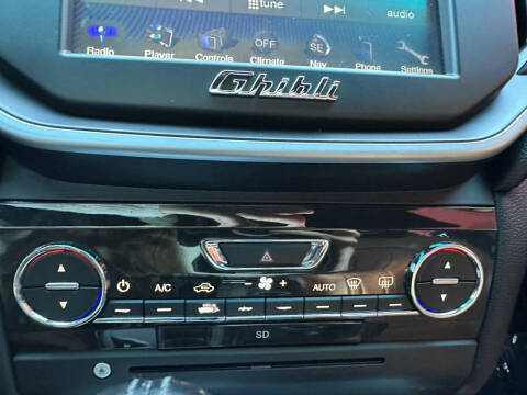 2014 Maserati Ghibli