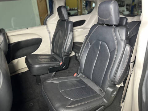 2018 Chrysler Pacifica Touring L