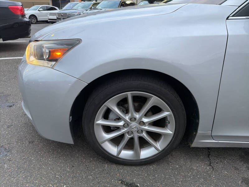 2011 Lexus CT 200h Premium