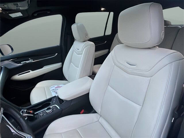 2024 Cadillac XT6 Sport