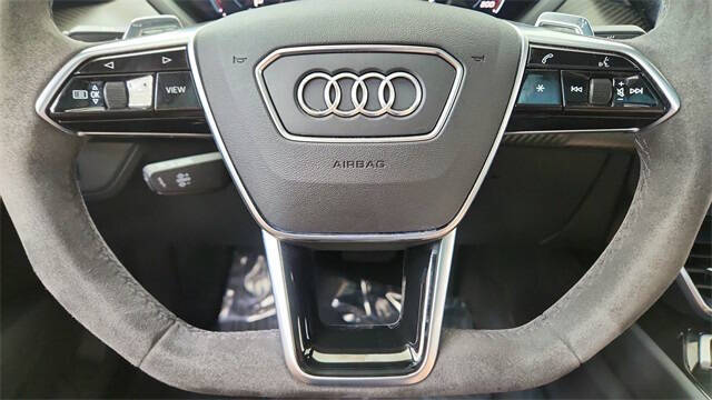 2022 Audi e-tron GT quattro Premium Plus