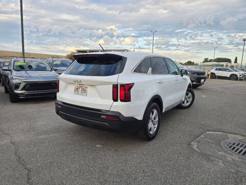 2023 Kia Sorento LX