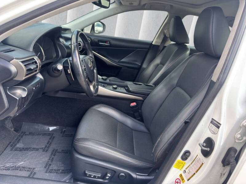 2015 Lexus IS 250 Crafted Line