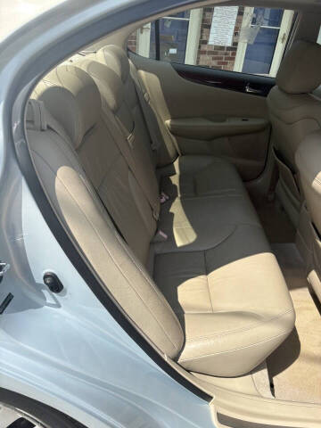 2004 Lexus ES 330