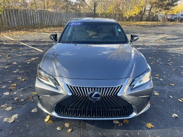 2019 Lexus ES 300h