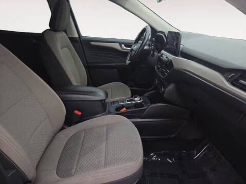 2021 Ford Escape Hybrid SE