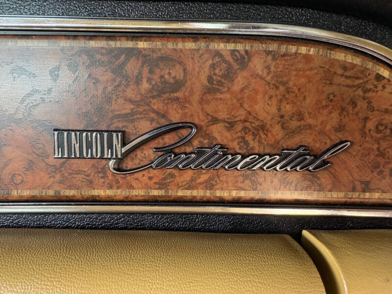 1976 Lincoln Continental