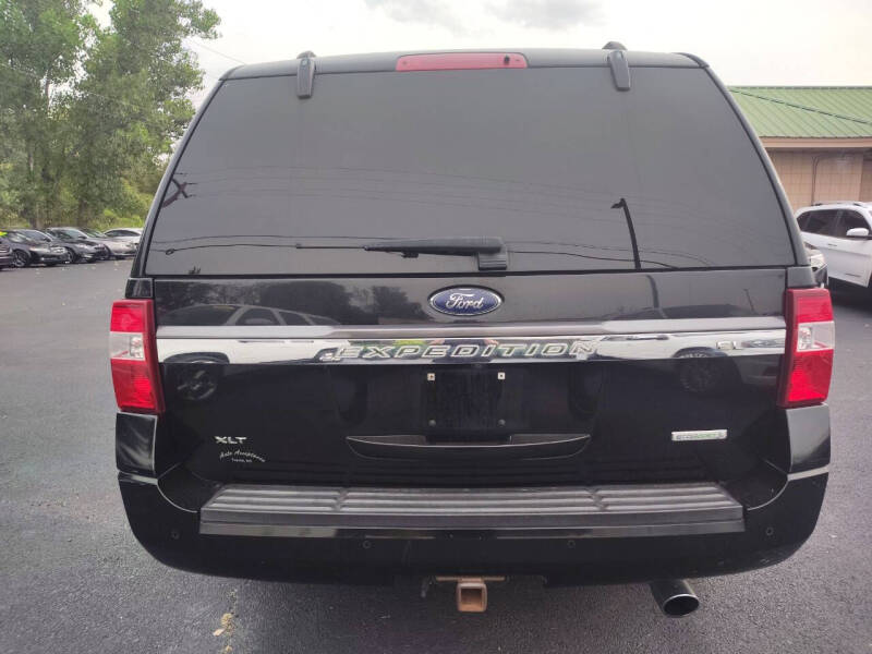 2017 Ford Expedition EL XLT