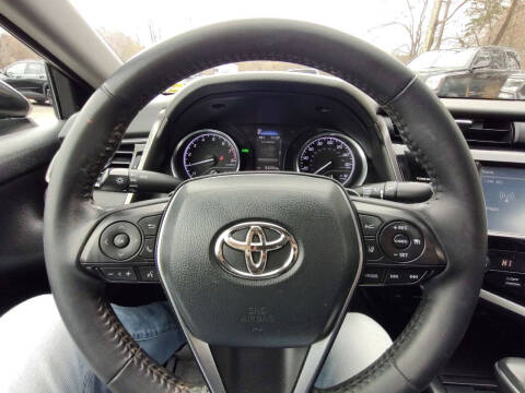 2020 Toyota Camry SE