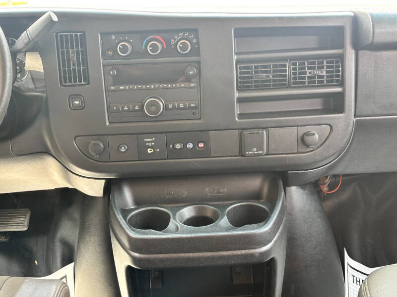 2017 Chevrolet Express LS 3500