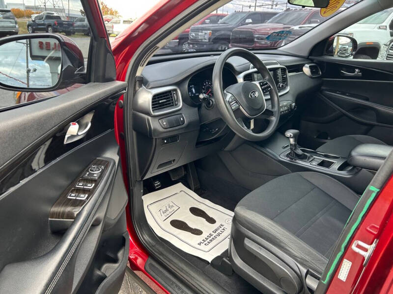 2020 Kia Sorento S V6