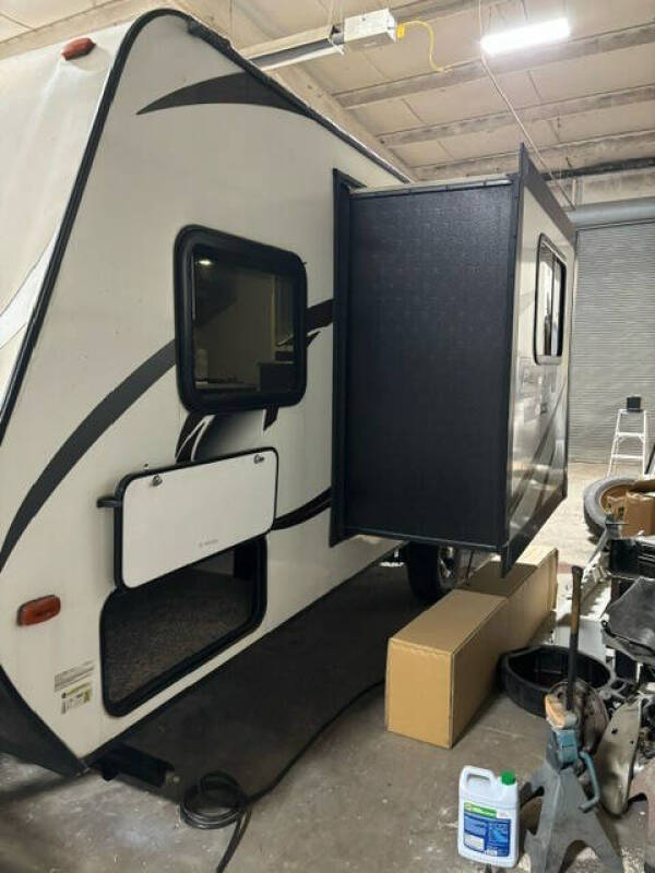 2019 Escape Coach
