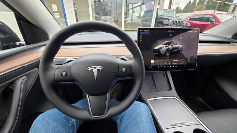 2024 Tesla Model Y Long Range