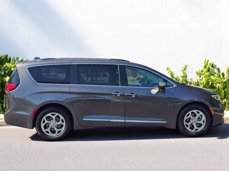 2022 Chrysler Pacifica Limited