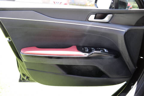 2022 Kia K5