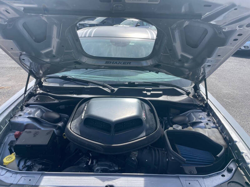 2015 Dodge Challenger R/T Scat Pack Shaker