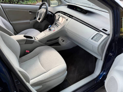 2012 Toyota Prius Two