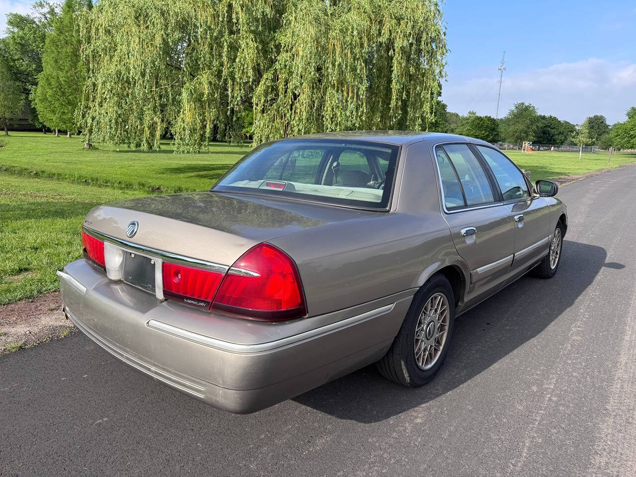 2002 Mercury Grand Marquis 14