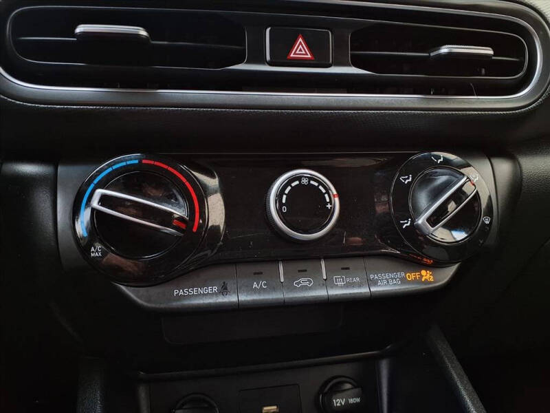 2022 Hyundai Kona SE