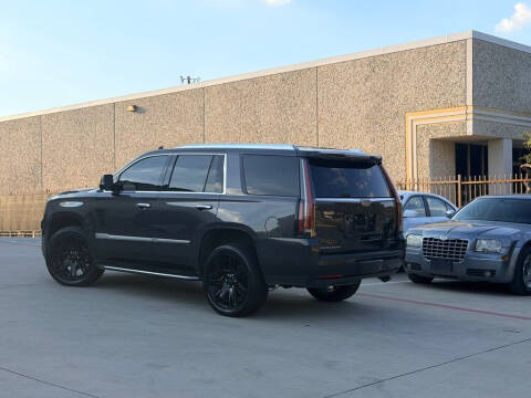 2017 Cadillac Escalade Luxury