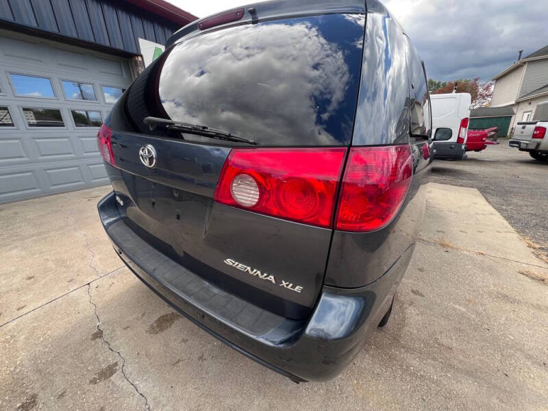 2008 Toyota Sienna XLE