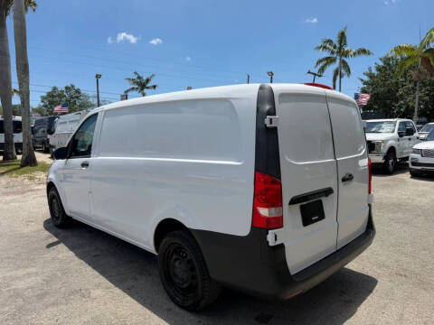 2020 Mercedes-Benz Metris