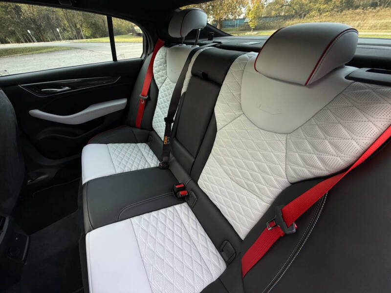 2024 Cadillac CT5-V Blackwing