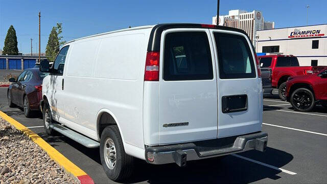 2025 Chevrolet Express 2500