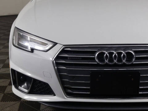 2019 Audi A4 quattro Premium Plus 45 TFSI