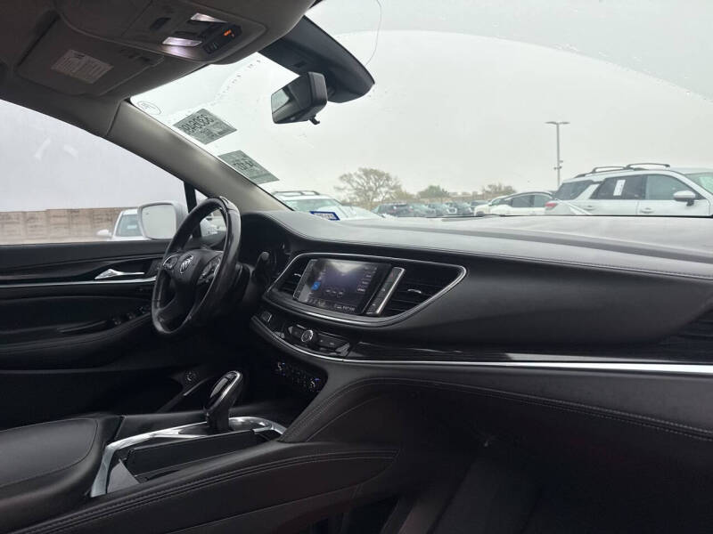 2020 Buick Enclave Avenir