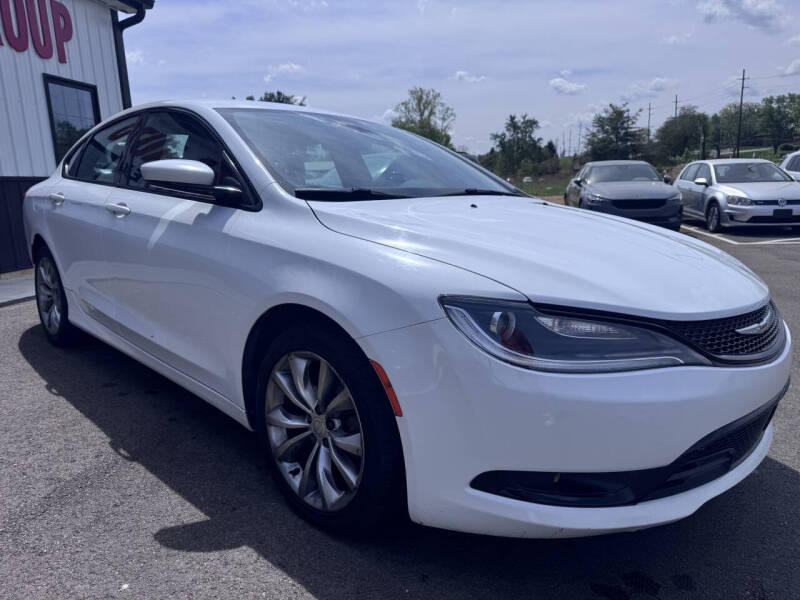 2016 Chrysler 200 S