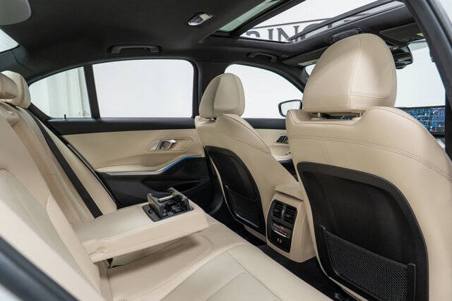 2023 BMW 3 Series 330i xDrive
