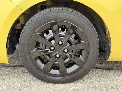 2016 Kia Rio 5-Door LX