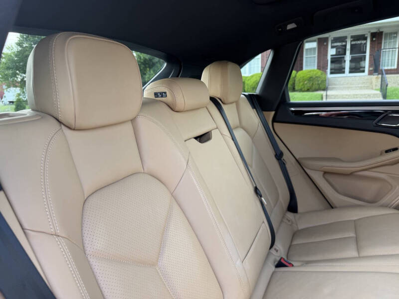2017 Porsche Macan S