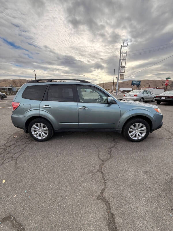 2011 Subaru Forester 2.5X Premium