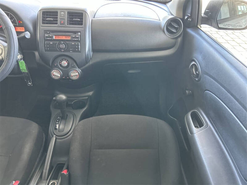 2012 Nissan Versa 1.6 S