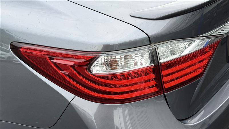 2013 Lexus ES 300h
