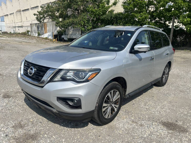 2017 Nissan Pathfinder SL