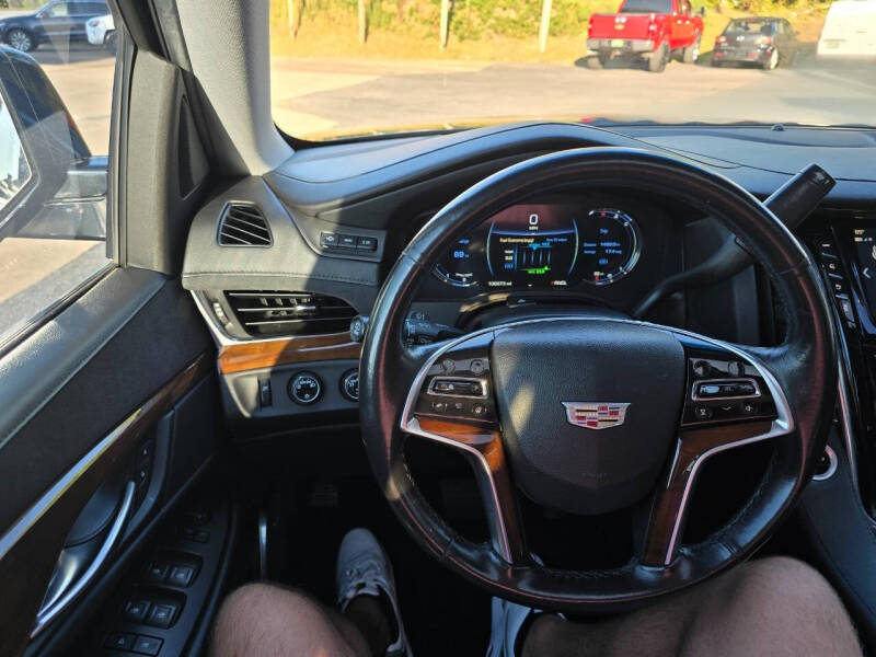 2017 Cadillac Escalade Luxury