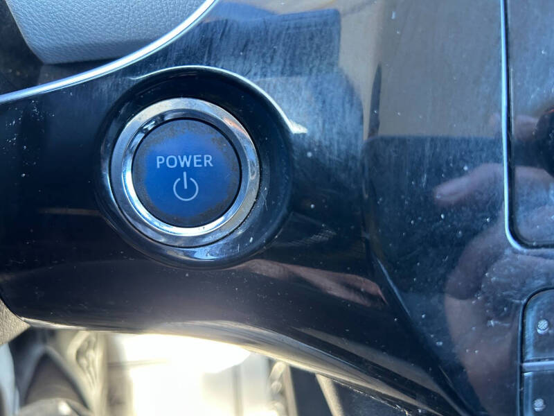 2016 Toyota Prius Three