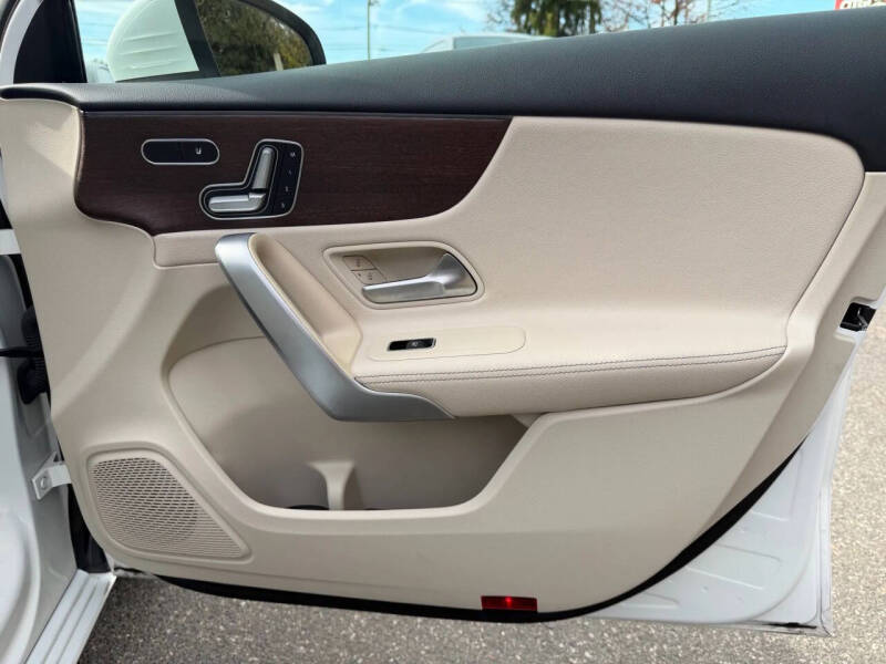 2019 Mercedes-Benz A-Class A 220