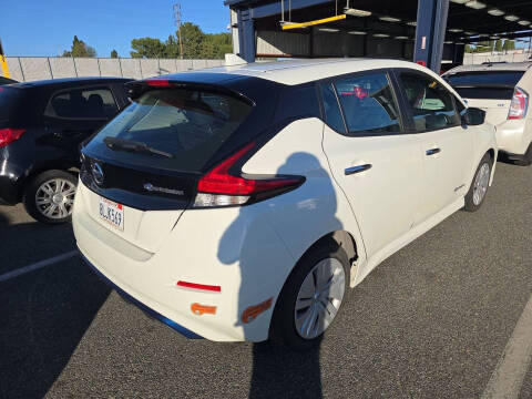 2019 Nissan LEAF S