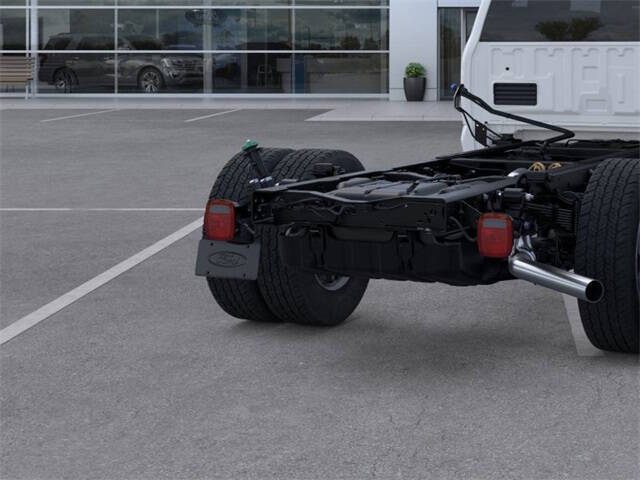 2025 Ford F-600 Super Duty