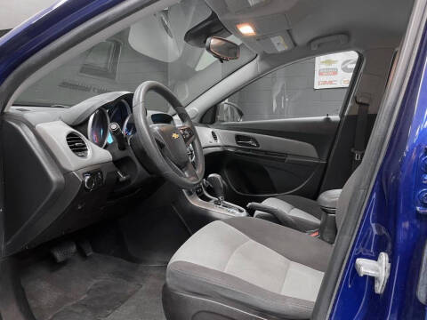 2013 Chevrolet Cruze LS Auto