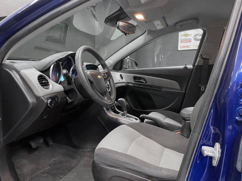 2013 Chevrolet Cruze LS Auto