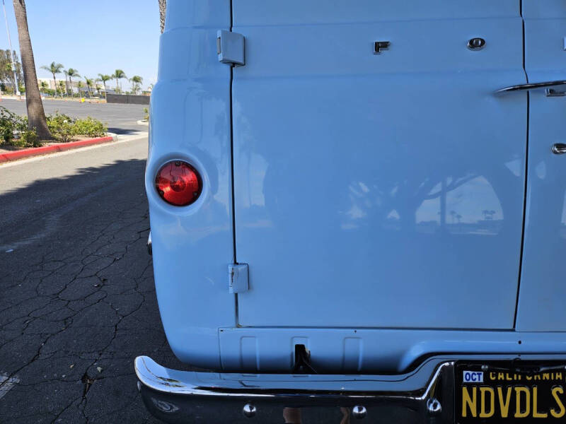 1961 Ford Econoline