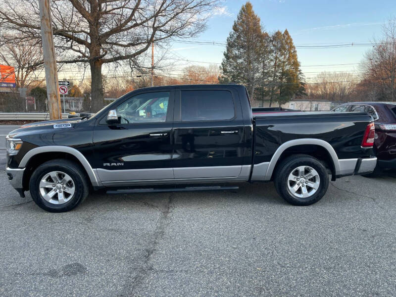 2020 RAM Ram 1500 Pickup Laramie photo 3